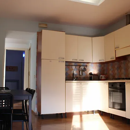 Iris House